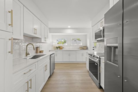 Tiny photo for 1071 Loring Road, Columbus, OH 43224 (MLS # 226013118)