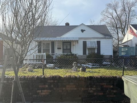 Photo of 2247 Grasmere Avenue, Columbus, OH 43211 (MLS # 225045896)