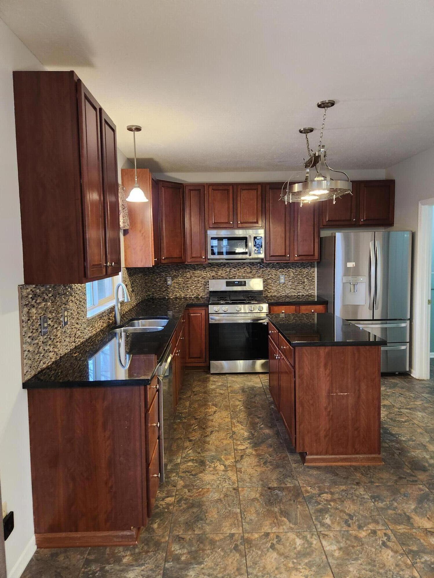 113 Zackary Drive, Granville, Ohio image 13