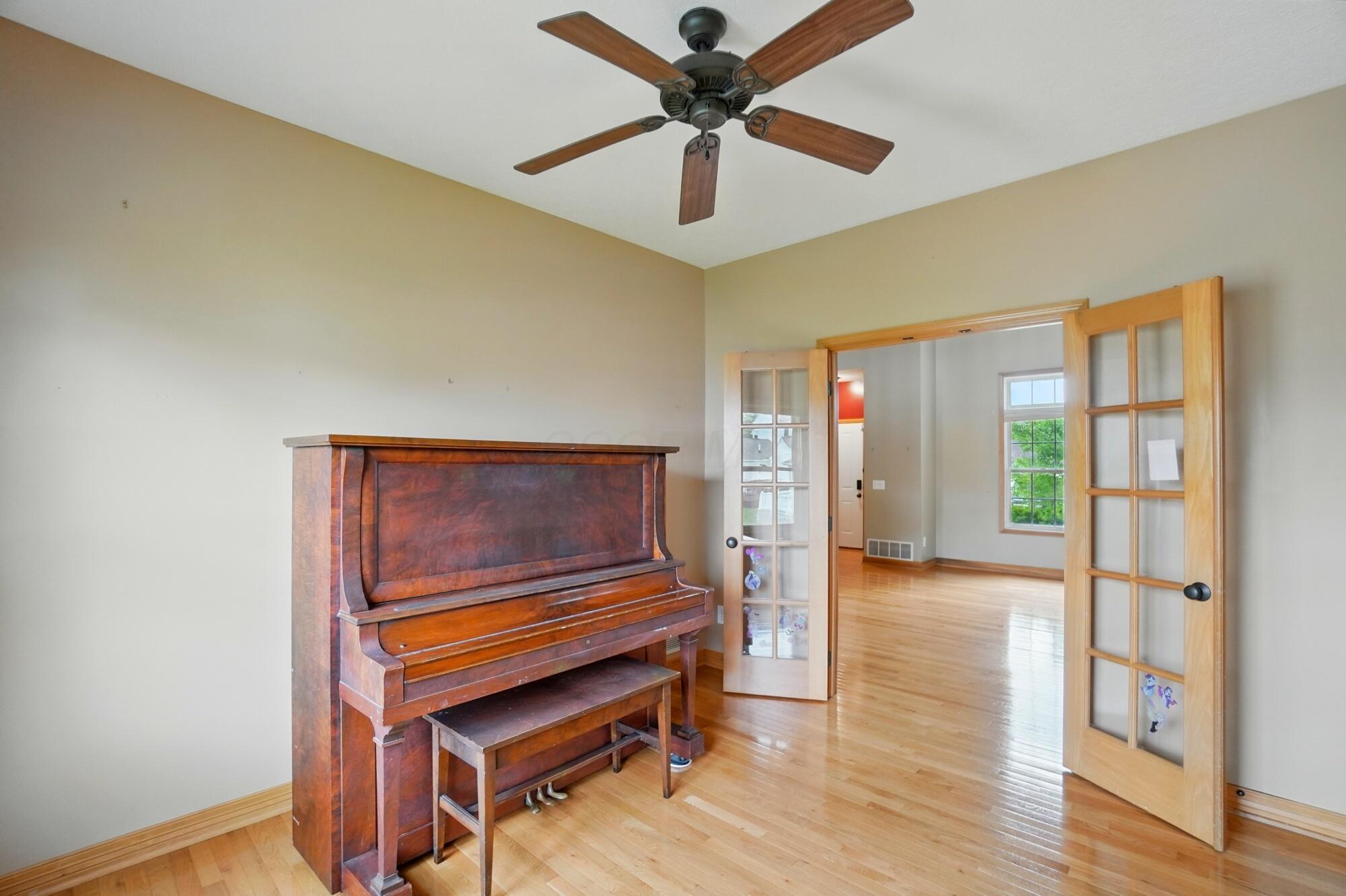 790 Salinger Drive, Lithopolis, Ohio image 11