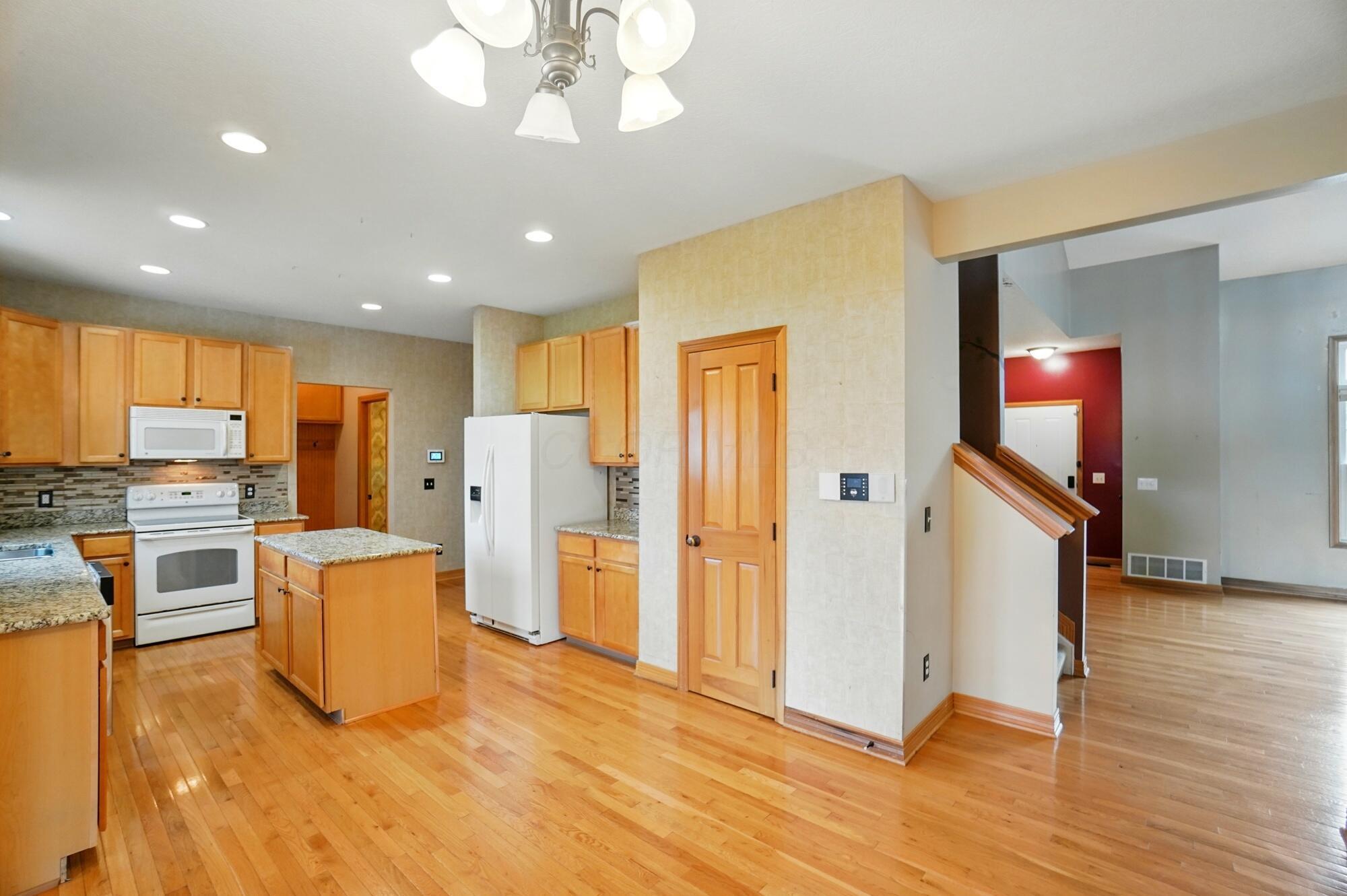 790 Salinger Drive, Lithopolis, Ohio image 13