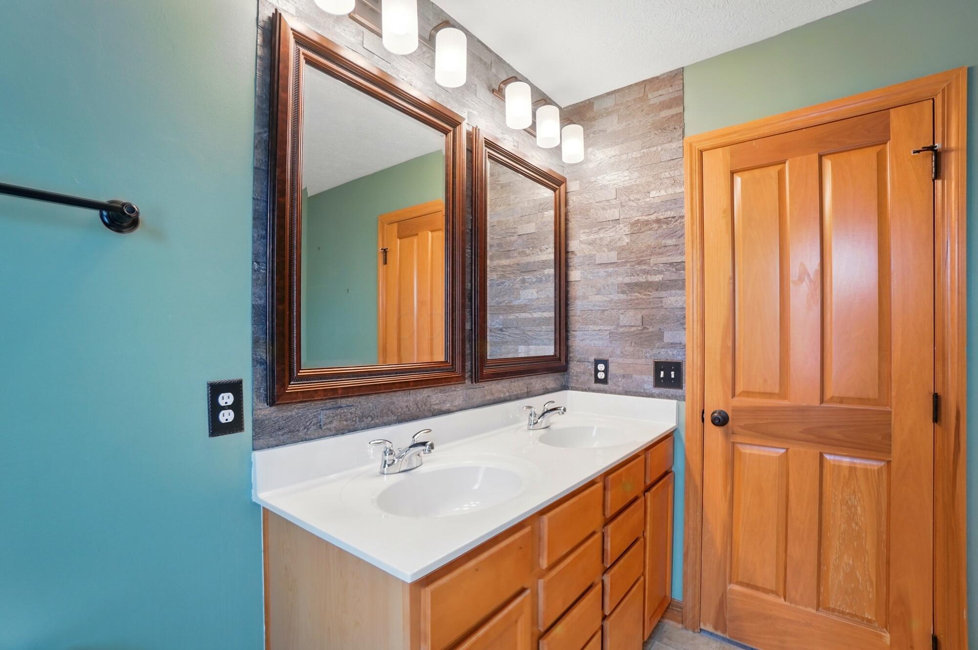 790 Salinger Drive, Lithopolis, Ohio image 31