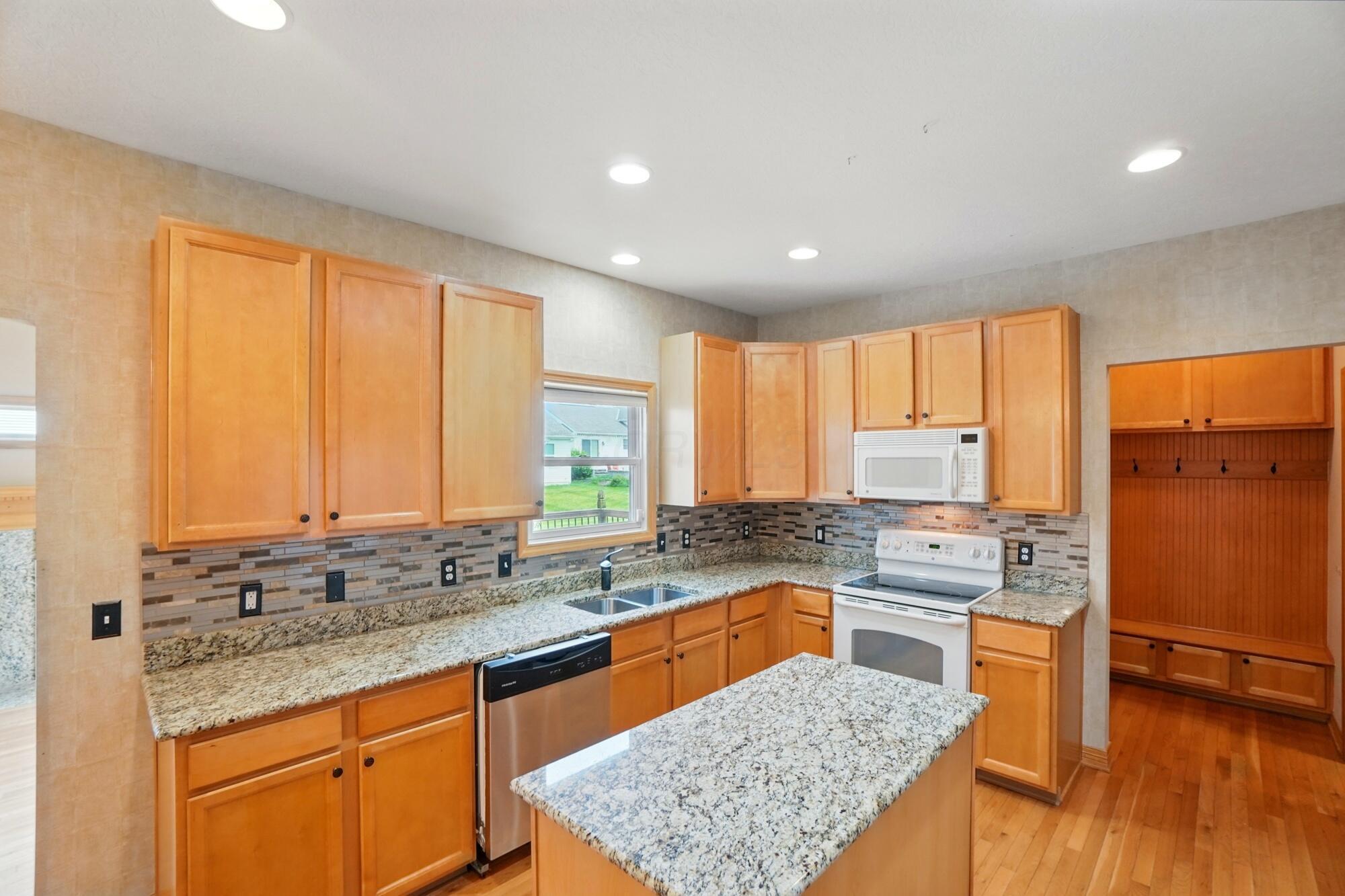 790 Salinger Drive, Lithopolis, Ohio image 15