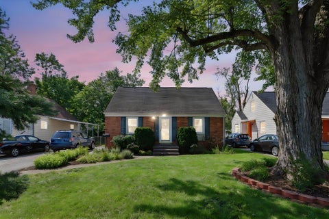 Photo of 1293 E North Broadway Street, Columbus, OH 43224 (MLS # 226032920)