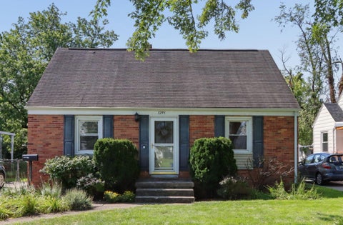 Tiny photo for 1293 E North Broadway Street, Columbus, OH 43224 (MLS # 226032920)