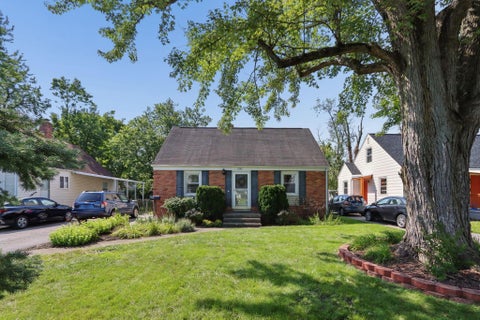 Tiny photo for 1293 E North Broadway Street, Columbus, OH 43224 (MLS # 226032920)