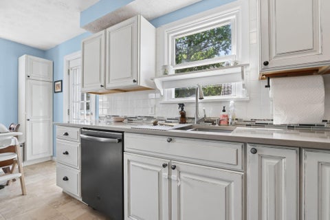Tiny photo for 1293 E North Broadway Street, Columbus, OH 43224 (MLS # 226032920)