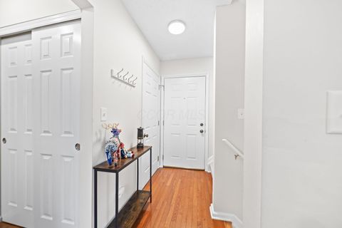 Tiny photo for 3414 Eastwoodlands Trail, Hilliard, OH 43026 (MLS # 225045431)