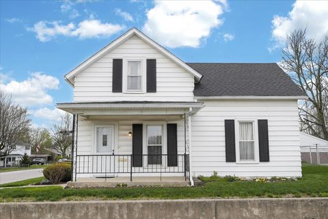 Photo of 1044 Yeoman Street, Washington Court House, OH 43160 (MLS # 226013862)
