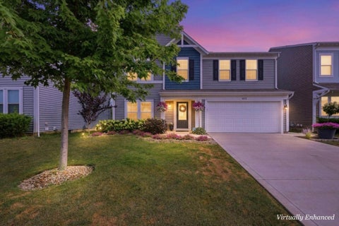 Photo of 4872 Amber Crossing Drive, Columbus, OH 43232 (MLS # 226025771)