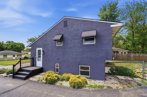 Tiny photo for 796 Drummond Court, Columbus, OH 43214 (MLS # 226033854)