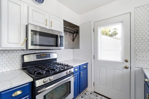 Tiny photo for 796 Drummond Court, Columbus, OH 43214 (MLS # 226033854)