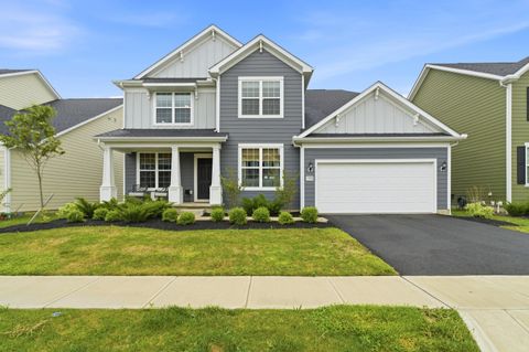 Photo of 1930 Cavolo Drive, Hilliard, OH 43026 (MLS # 226014651)