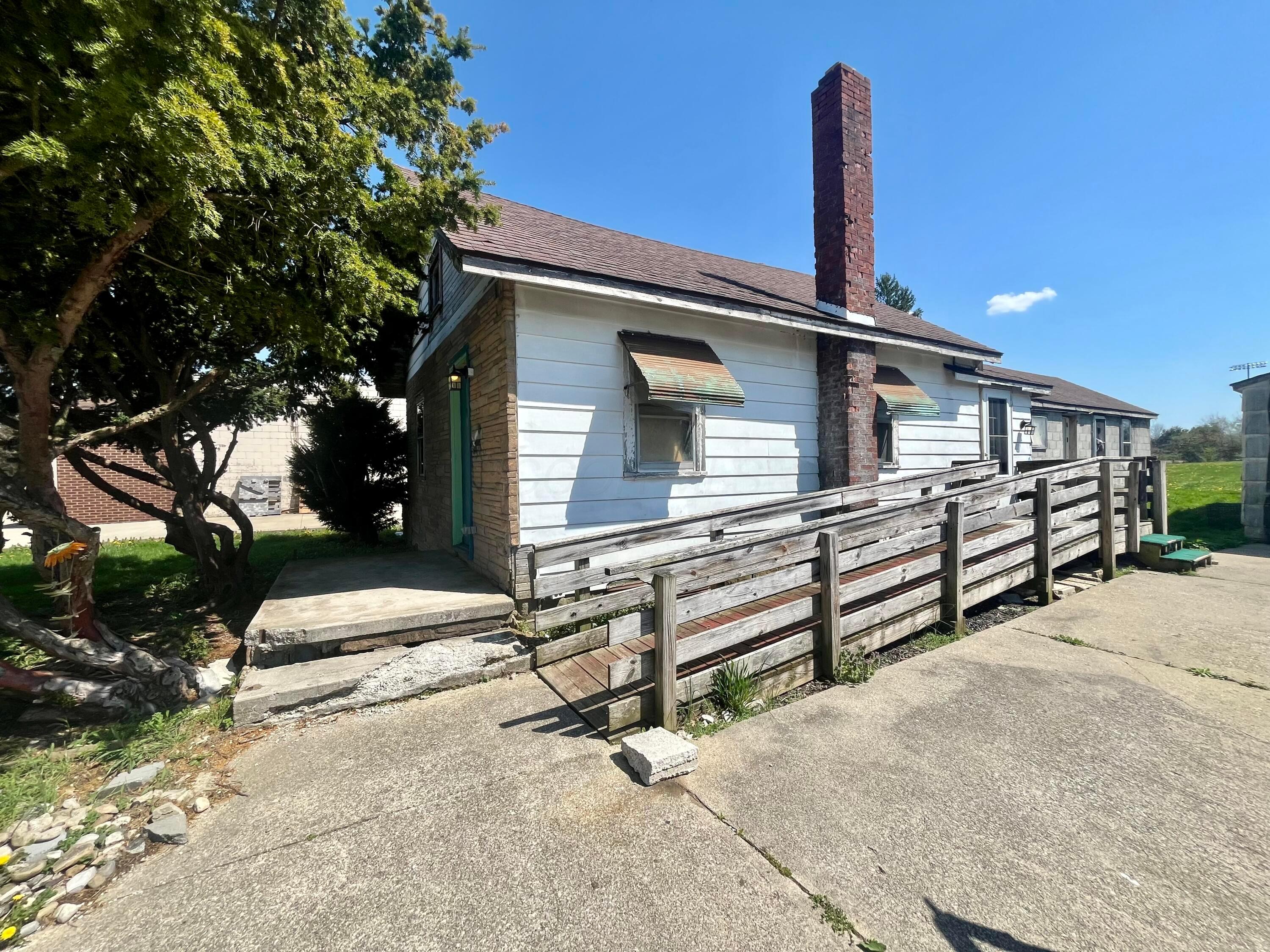137 W Cook Road, Mansfield, Ohio image 2