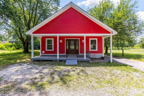 Homes For Sale - 107 E 2nd Avenue<br/> Licking County, Hebron, OH 43025