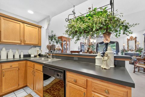 Tiny photo for 4483 White Leaf Way, Columbus, OH 43228 (MLS # 225040973)