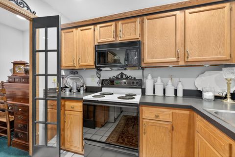 Tiny photo for 4483 White Leaf Way, Columbus, OH 43228 (MLS # 225040973)