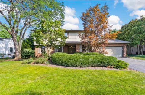 Photo of 1162 Clubview Boulevard N, Columbus, OH 43235 (MLS # 226019912)