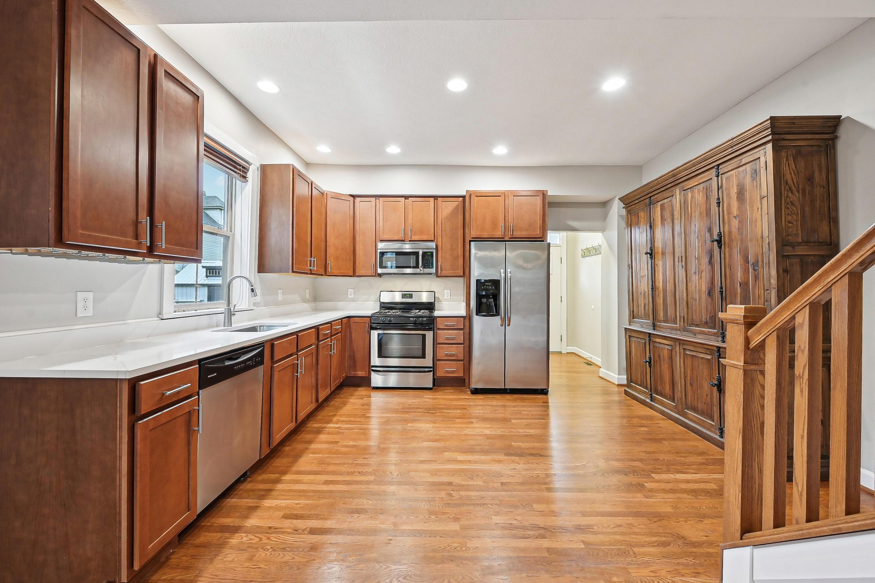 1303 Summit Street, Columbus, Ohio image 9