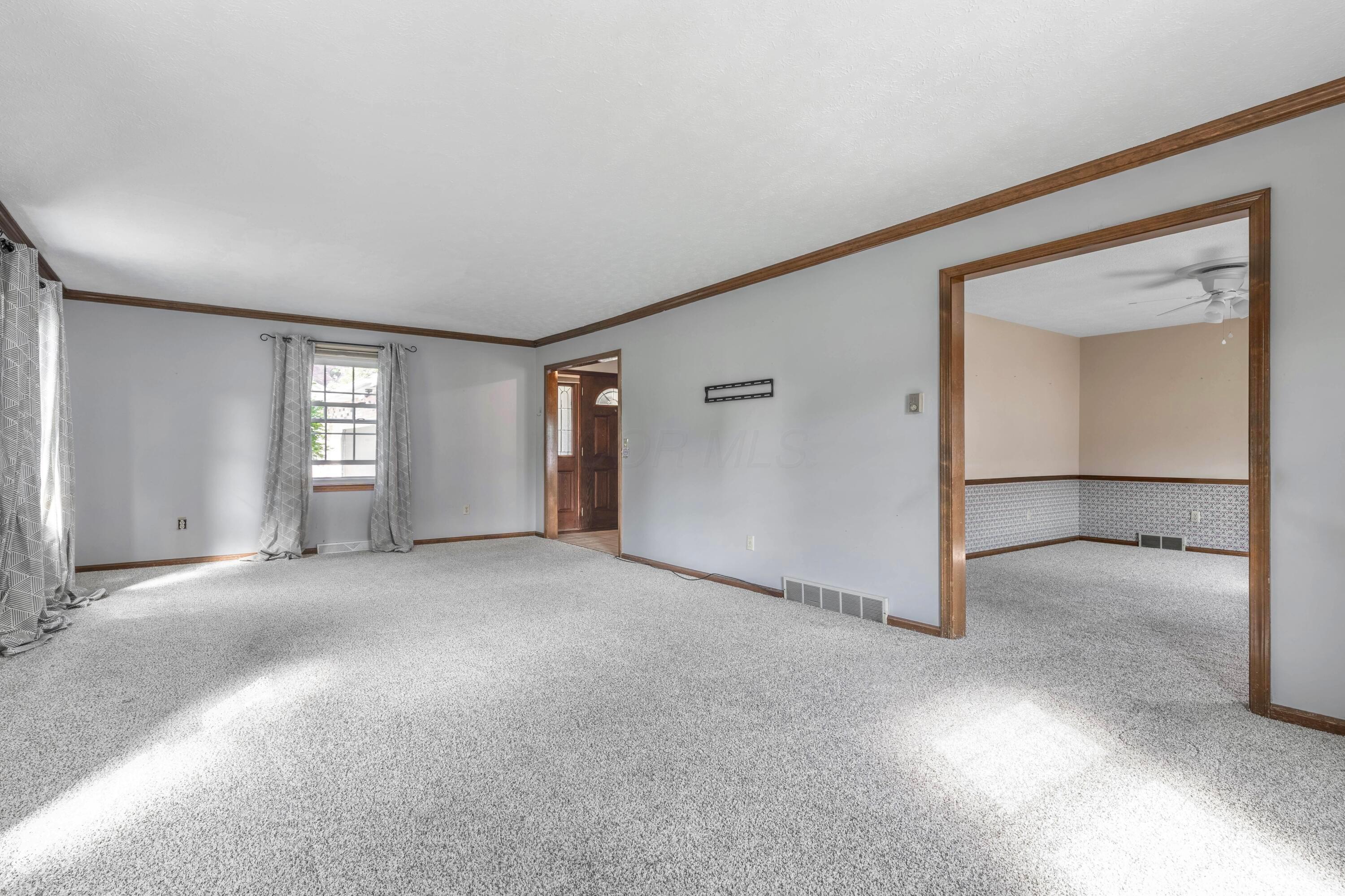 1541 Kensington Lane, Lancaster, Ohio image 5