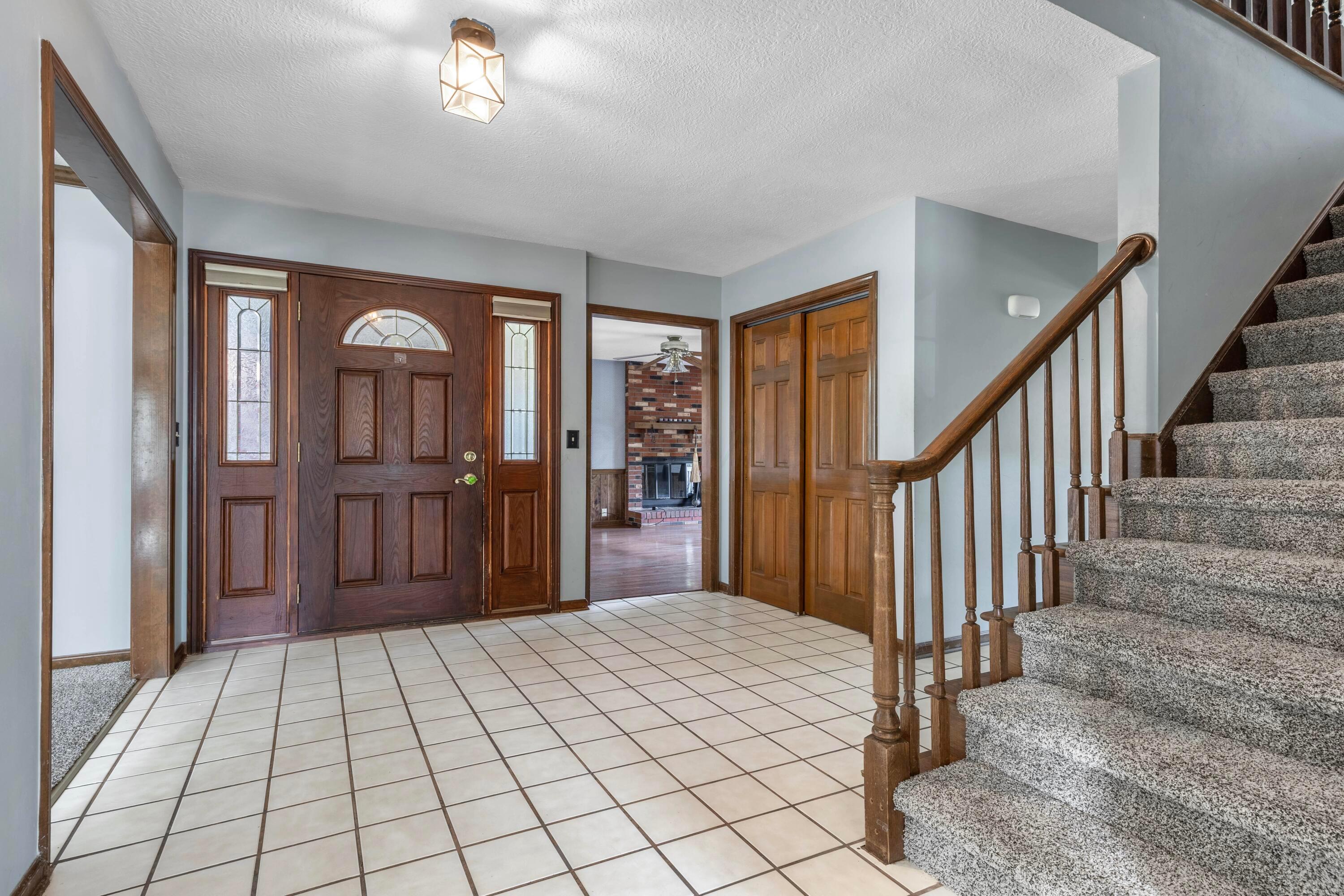 1541 Kensington Lane, Lancaster, Ohio image 3