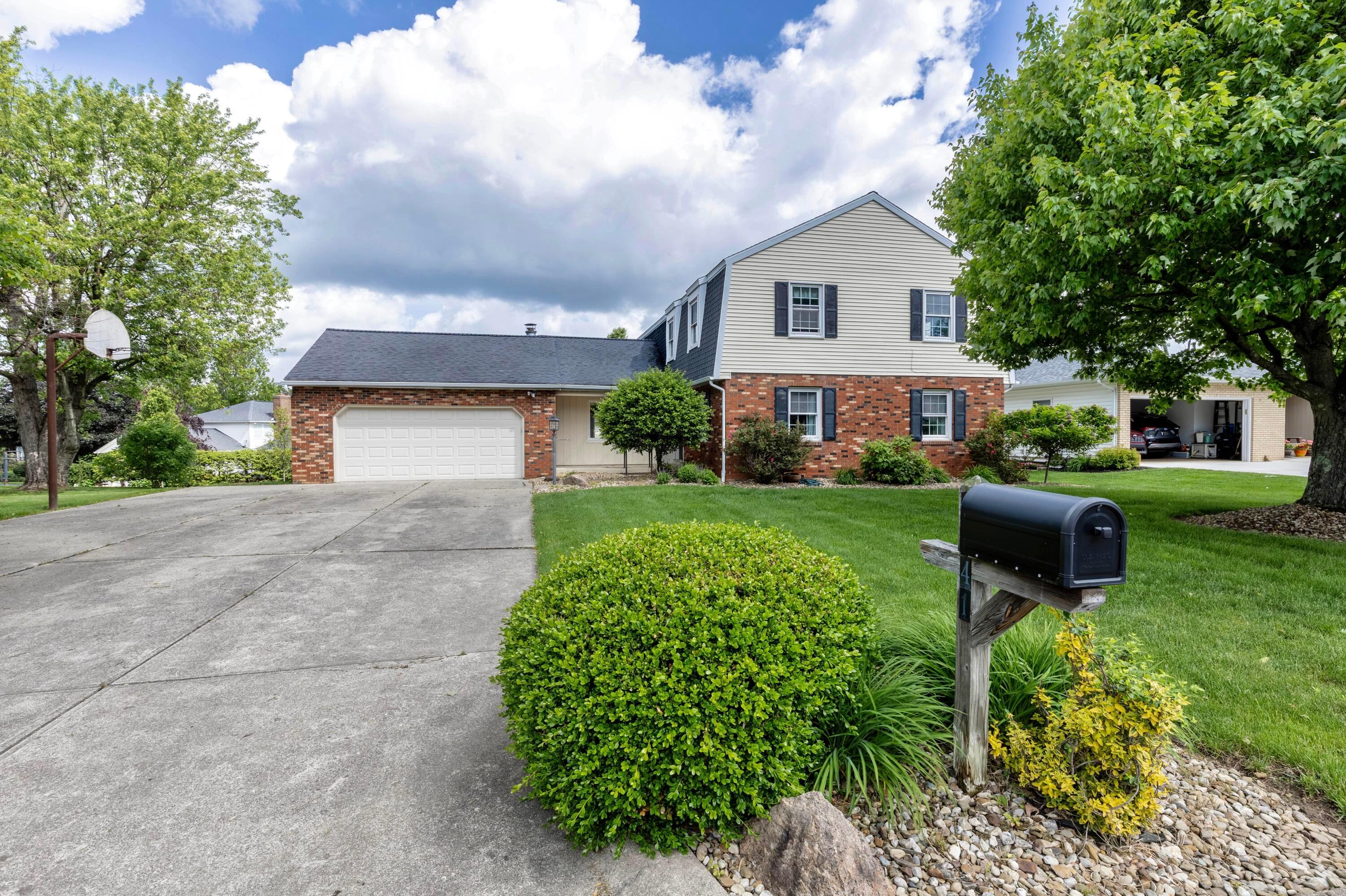 1541 Kensington Lane, Lancaster, Ohio image 1