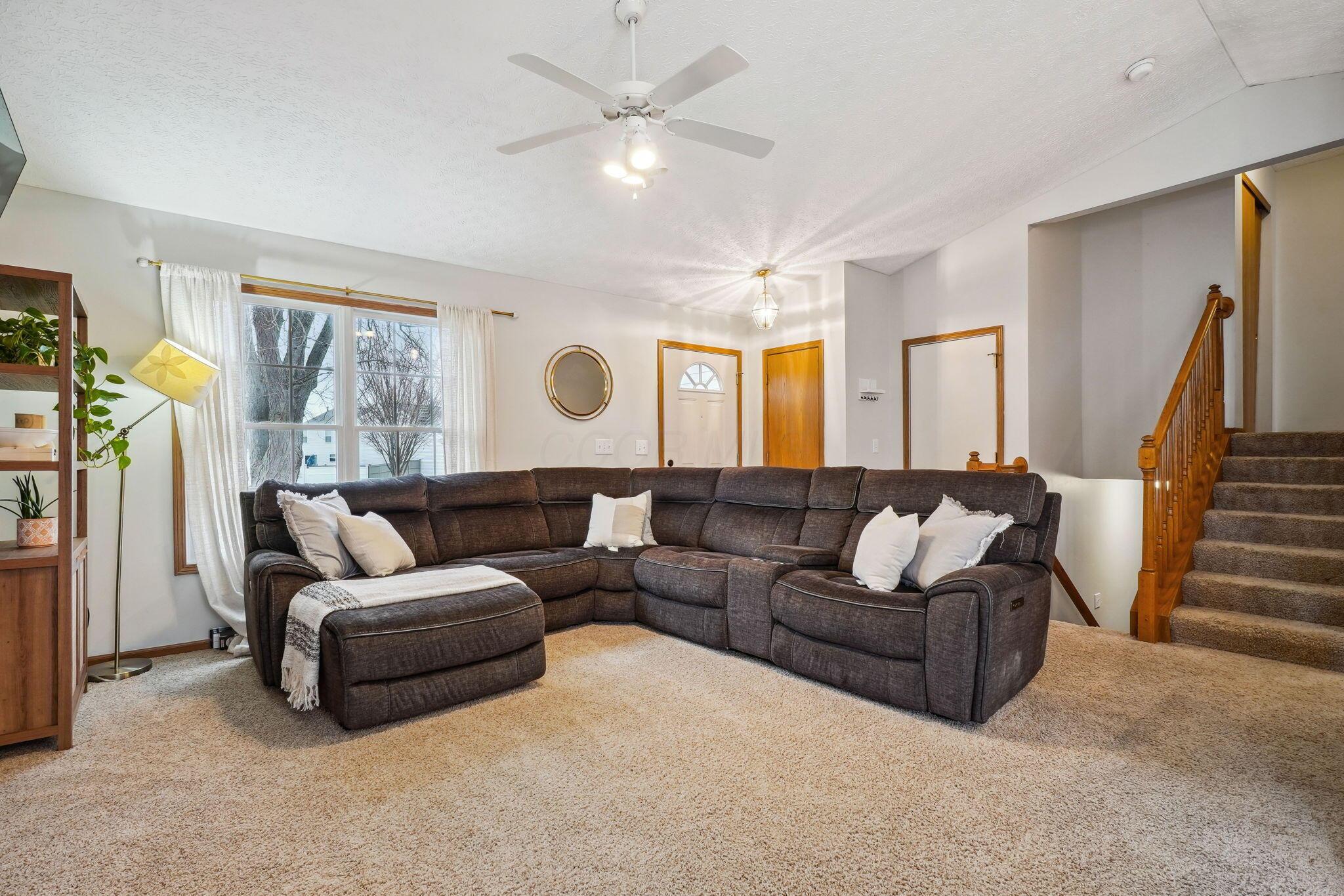 2179 Yagger Bay Drive, Hilliard, Ohio image 7