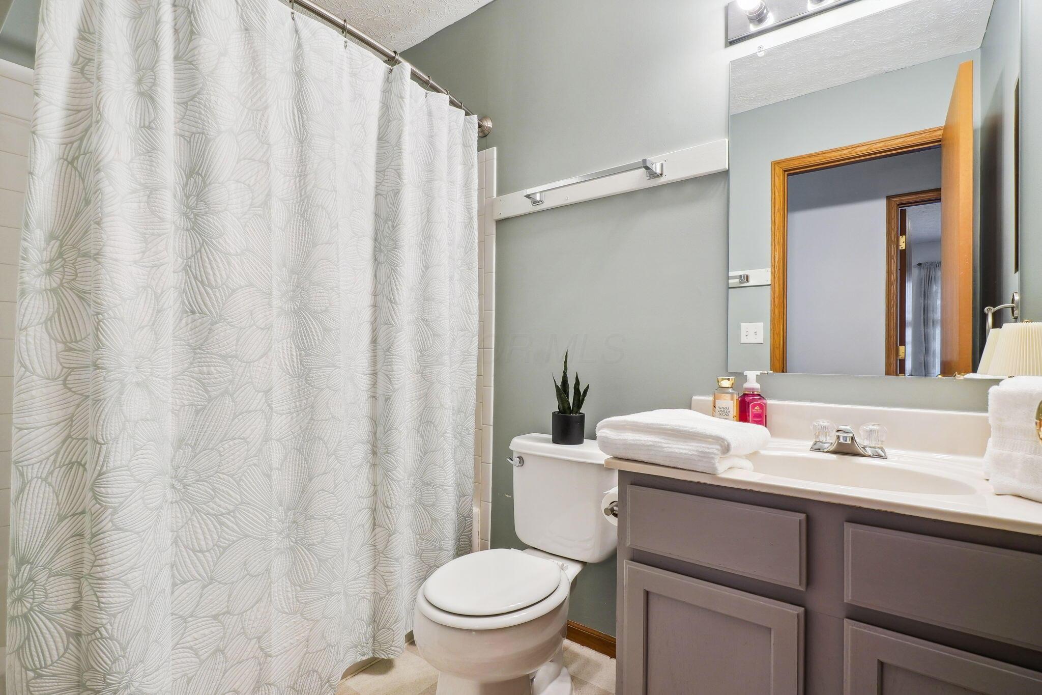 2179 Yagger Bay Drive, Hilliard, Ohio image 19