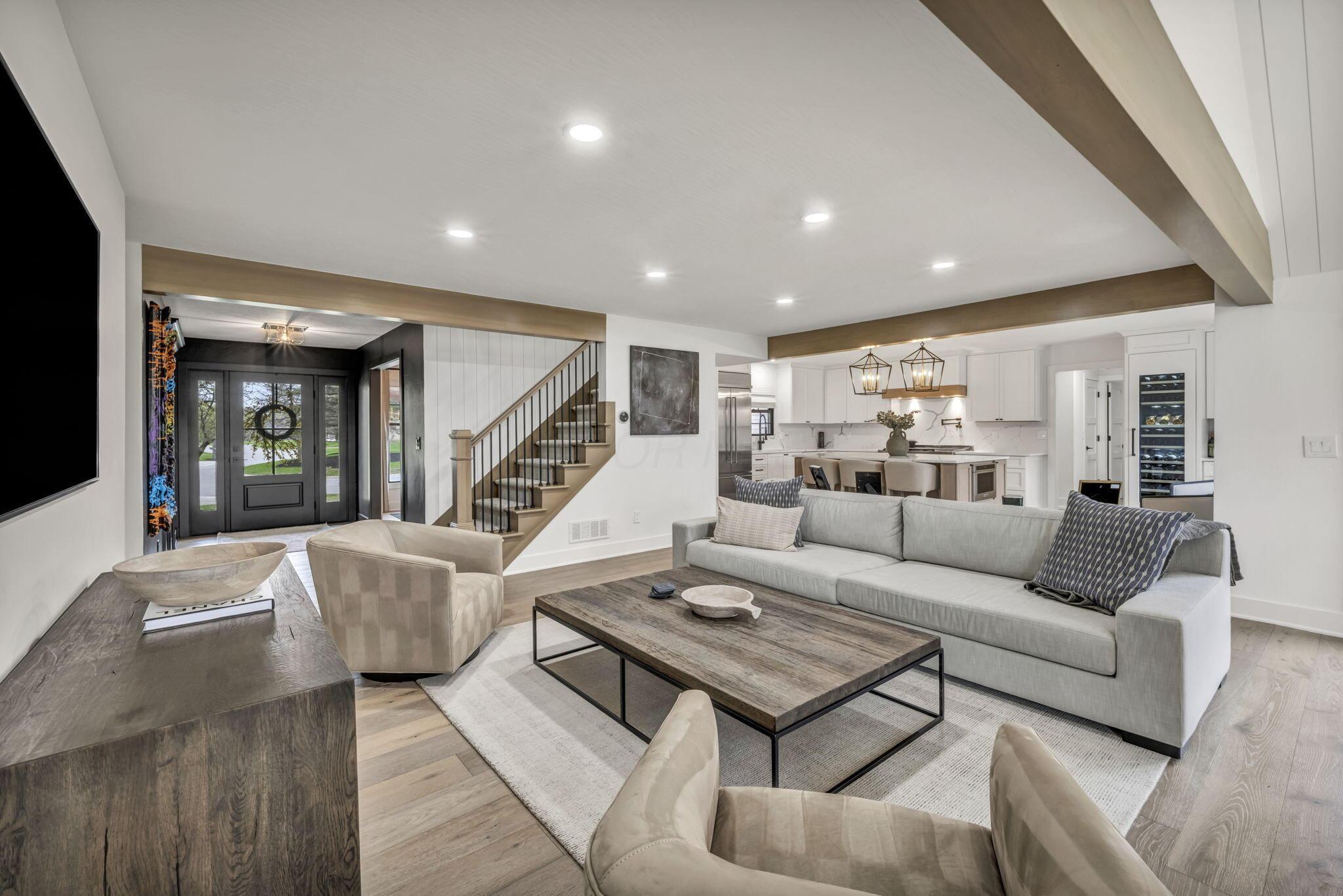 6251 Inverurie Drive, Dublin, Ohio image 10