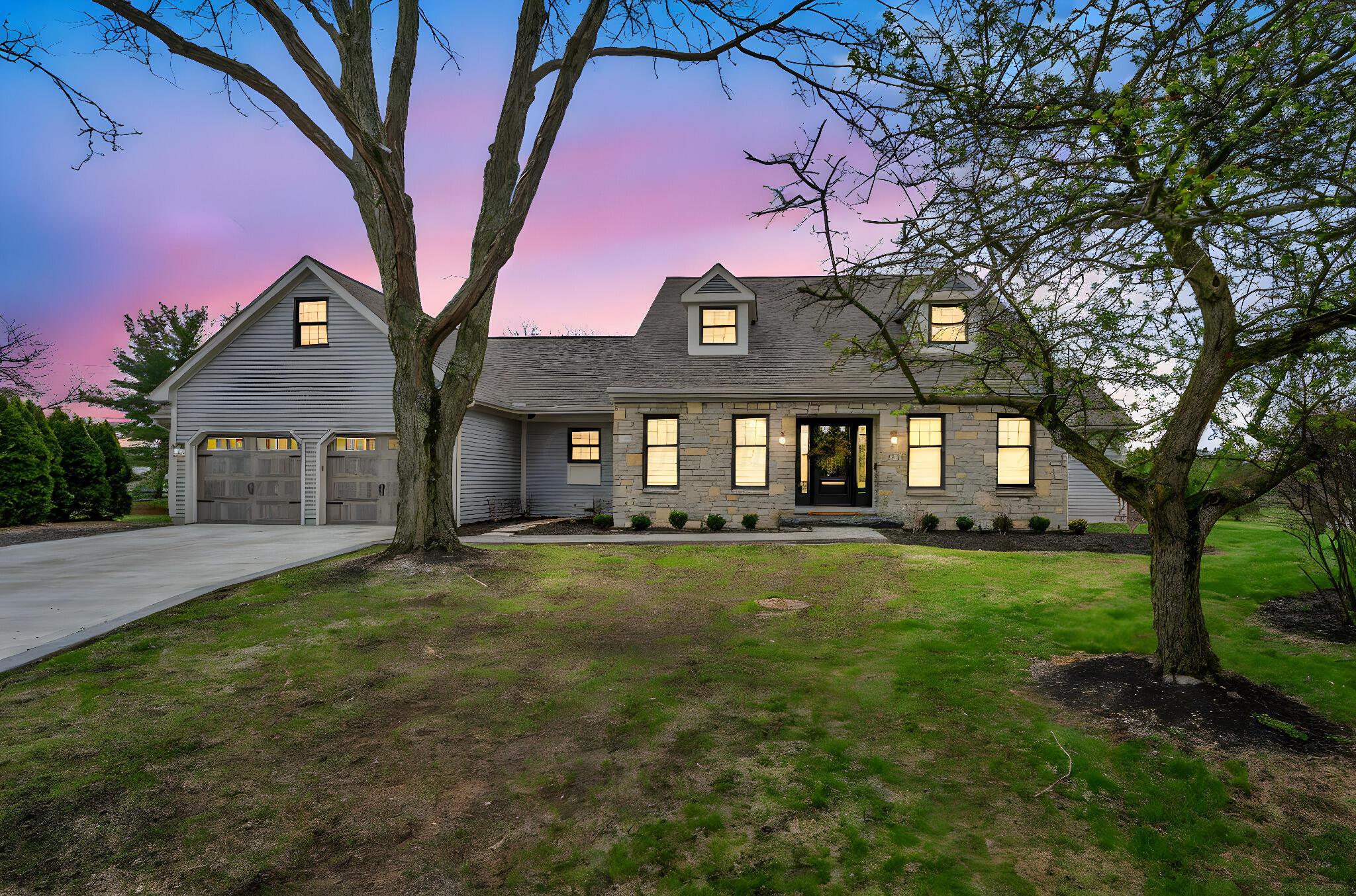 6251 Inverurie Drive, Dublin, Ohio image 1