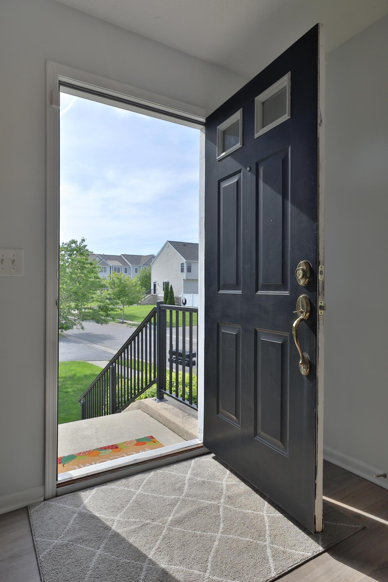 524 Autumn Ridge Circle, Pickerington, Ohio image 3