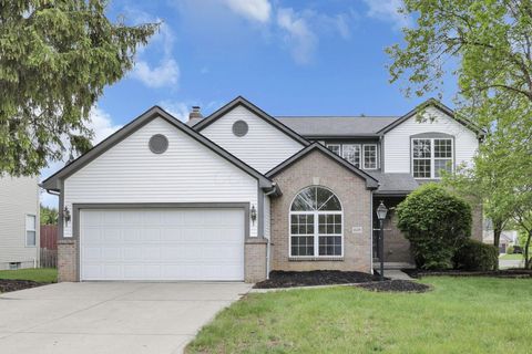 608 Montmorency Drive S, Pickerington, OH 43147 - #: 225015156