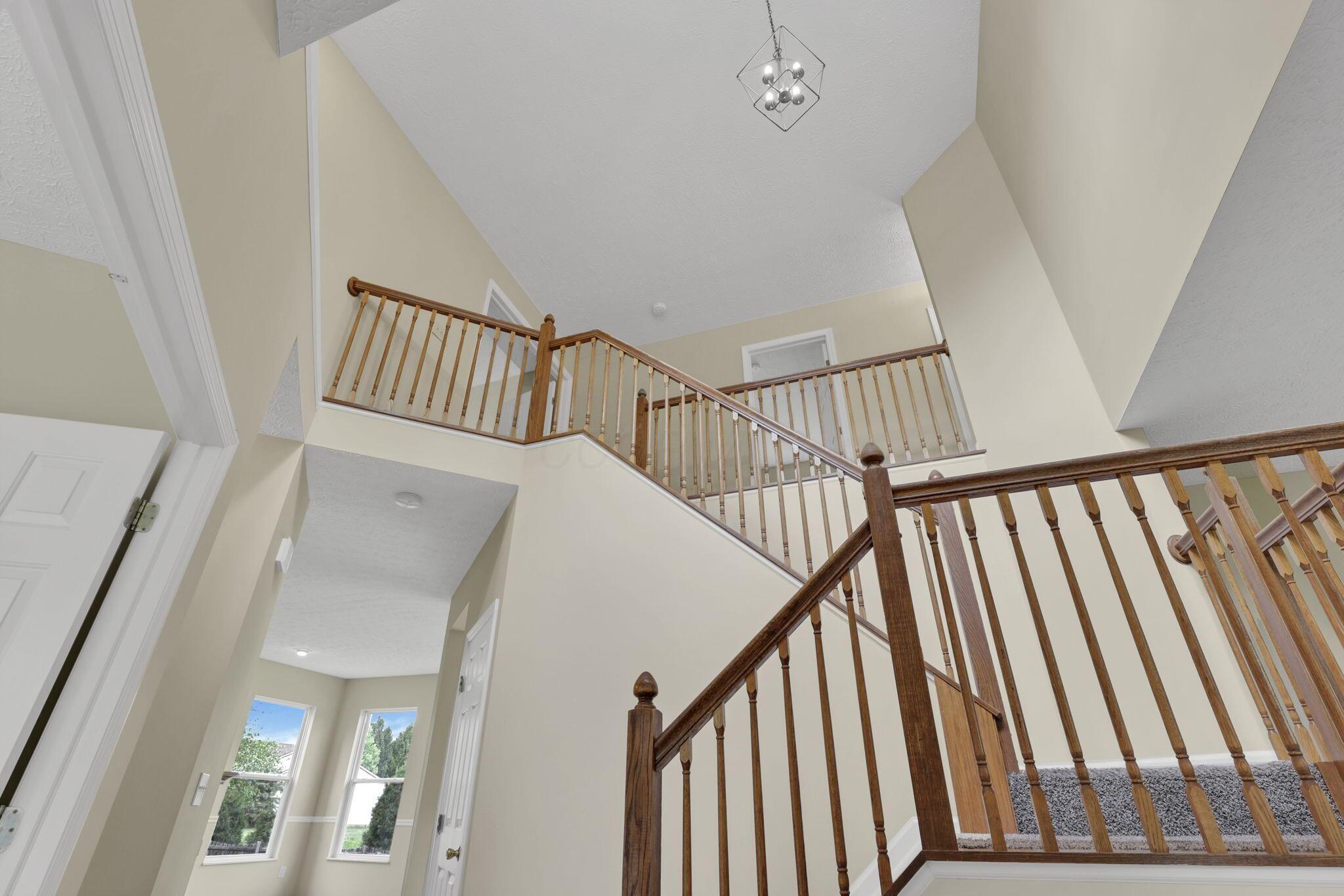 608 Montmorency Drive, Pickerington, Ohio image 10