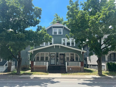 Photo of 2205-2207 Sullivant Avenue, Columbus, OH 43223 (MLS # 226037672)