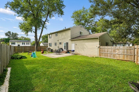 Tiny photo for 3008 Upton Road W, Columbus, OH 43232 (MLS # 226036282)