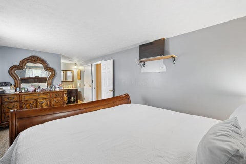 Tiny photo for 3008 Upton Road W, Columbus, OH 43232 (MLS # 226036282)