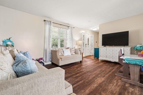 Tiny photo for 3008 Upton Road W, Columbus, OH 43232 (MLS # 226036282)