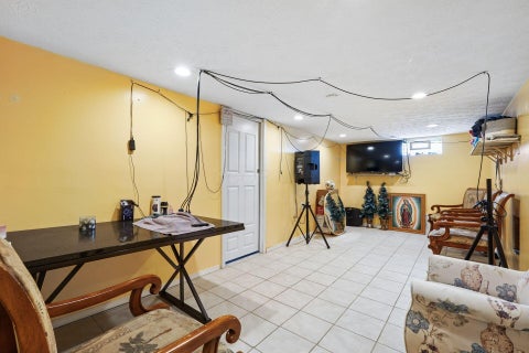 Tiny photo for 3008 Upton Road W, Columbus, OH 43232 (MLS # 226036282)