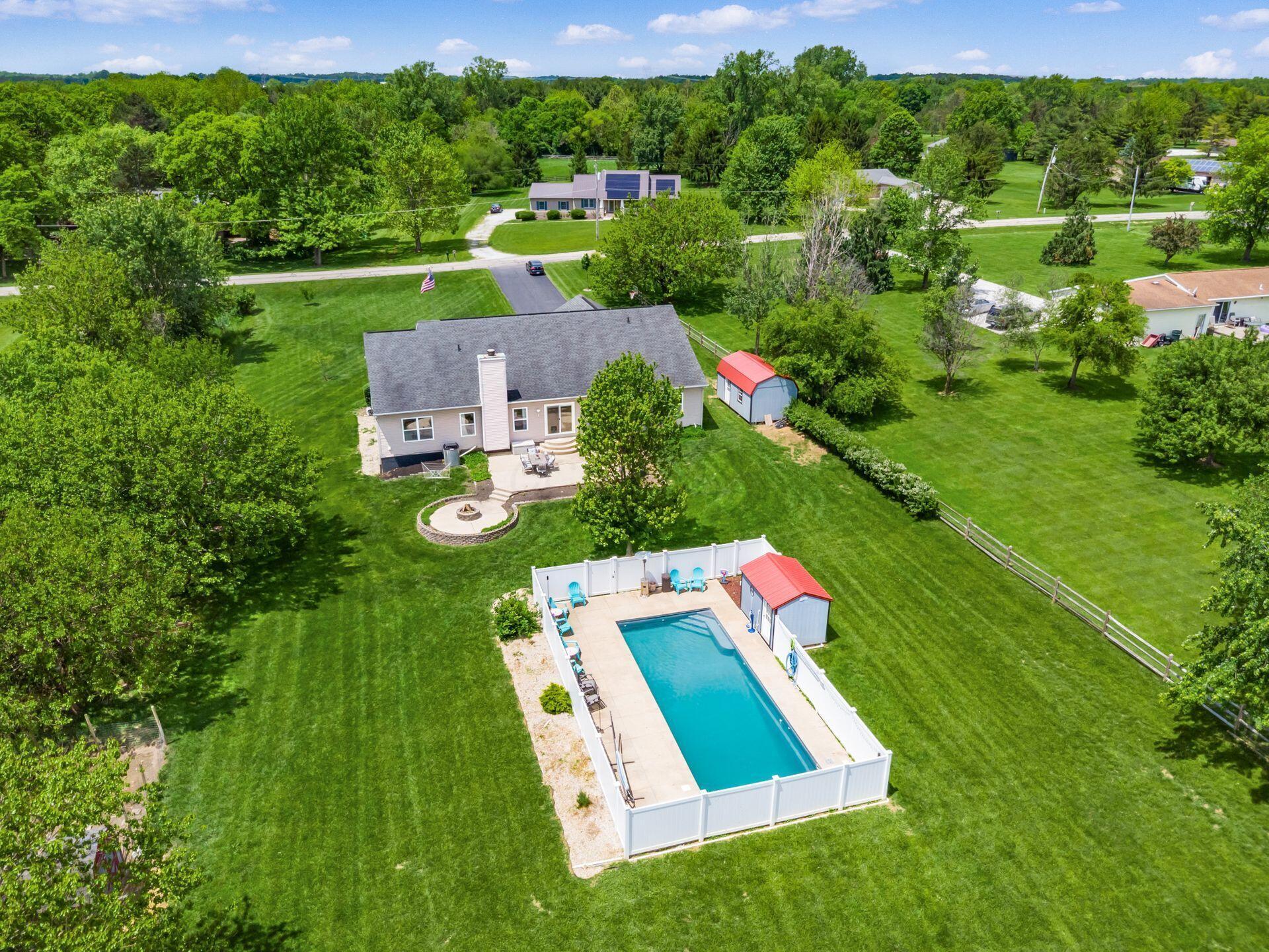 9148 Mccord Road, Orient, Ohio image 2