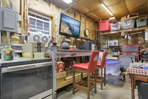 Tiny photo for 114 Ringold Street, Mount Vernon, OH 43050 (MLS # 225039669)