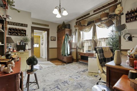 Tiny photo for 114 Ringold Street, Mount Vernon, OH 43050 (MLS # 225039669)