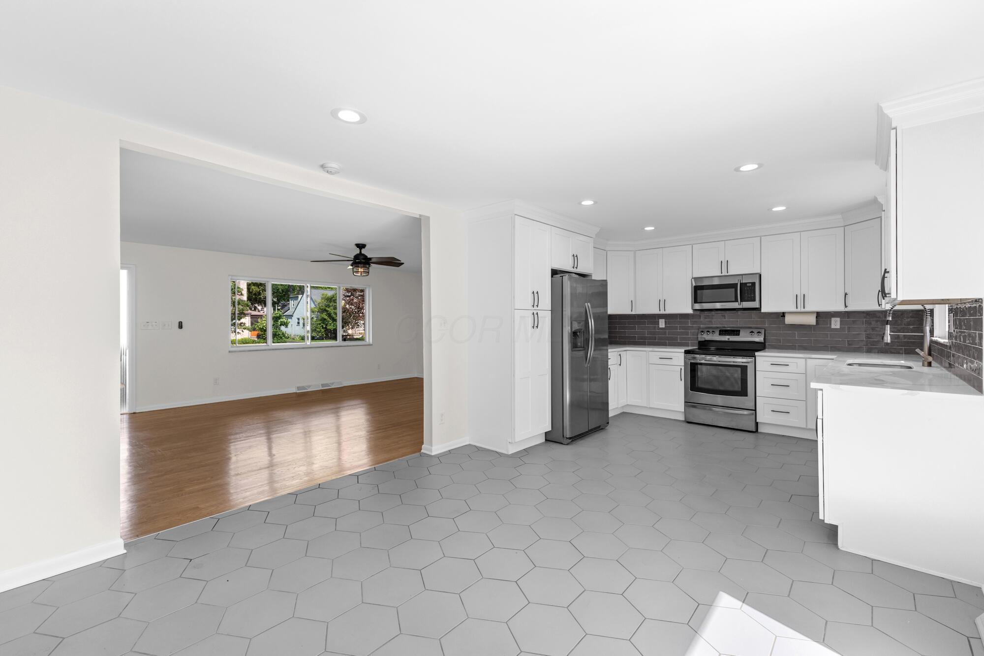 270 S Kellner Road, Columbus, Ohio image 9