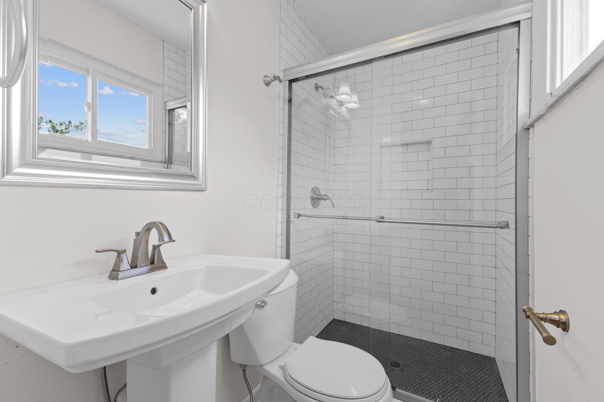 270 S Kellner Road, Columbus, Ohio image 18