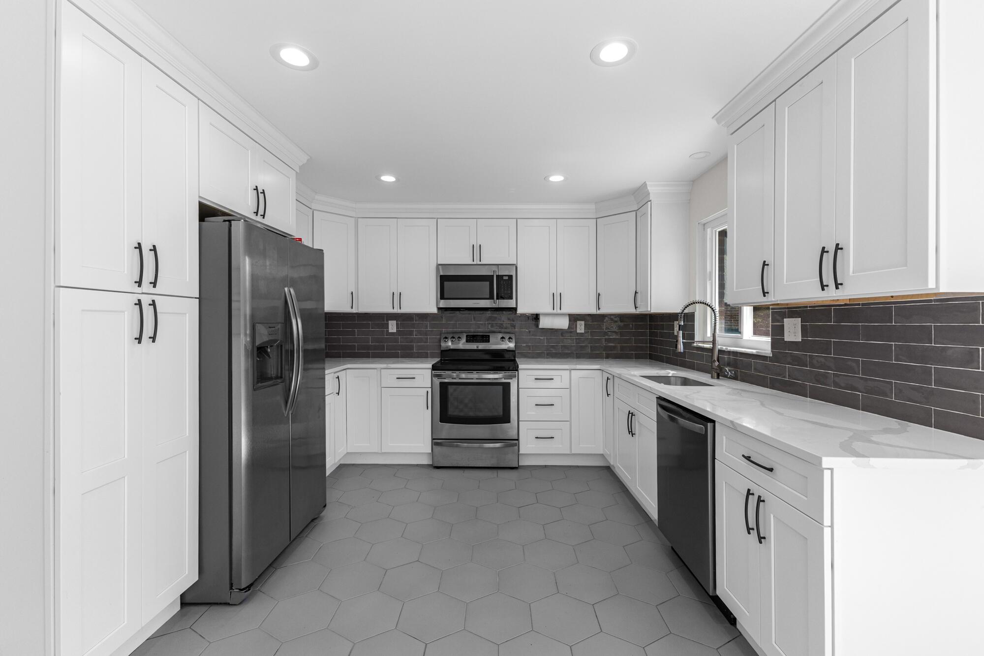 270 S Kellner Road, Columbus, Ohio image 10