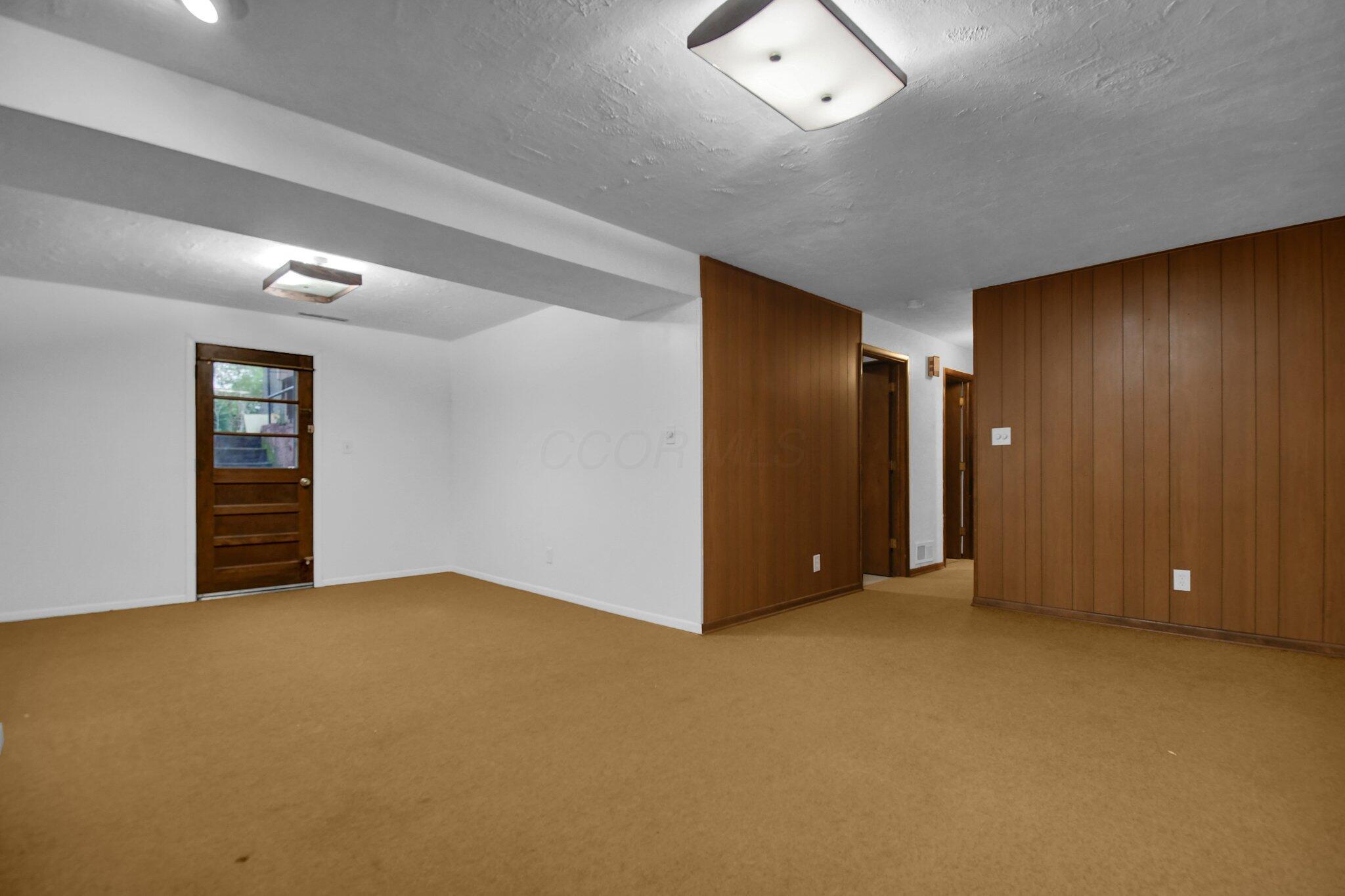 627 Canterbury Court, Newark, Ohio image 25