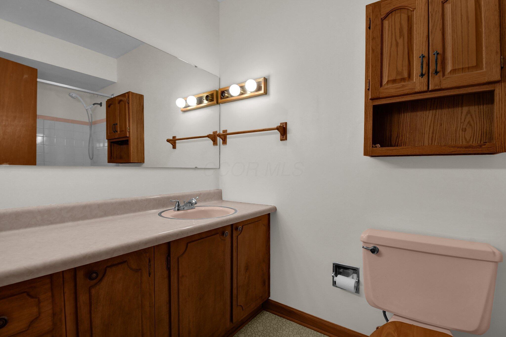 627 Canterbury Court, Newark, Ohio image 17