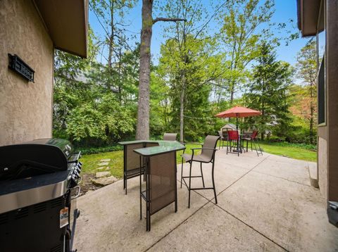 Tiny photo for 638 Ridenour Road, Columbus, OH 43230 (MLS # 226014322)