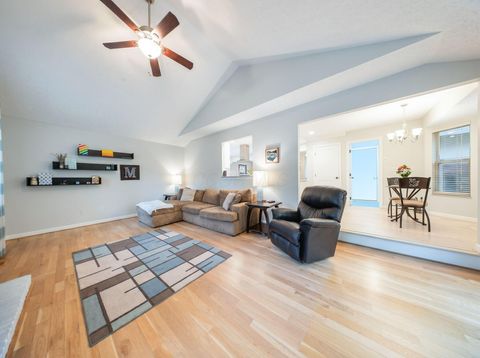Tiny photo for 638 Ridenour Road, Columbus, OH 43230 (MLS # 226014322)
