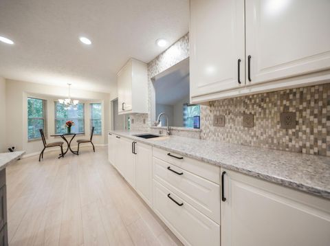 Tiny photo for 638 Ridenour Road, Columbus, OH 43230 (MLS # 226014322)