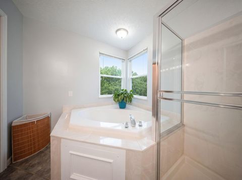 Tiny photo for 638 Ridenour Road, Columbus, OH 43230 (MLS # 226014322)